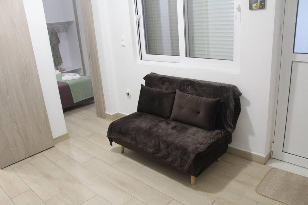 Ranias'S House 2 Apartment Пирея Екстериор снимка