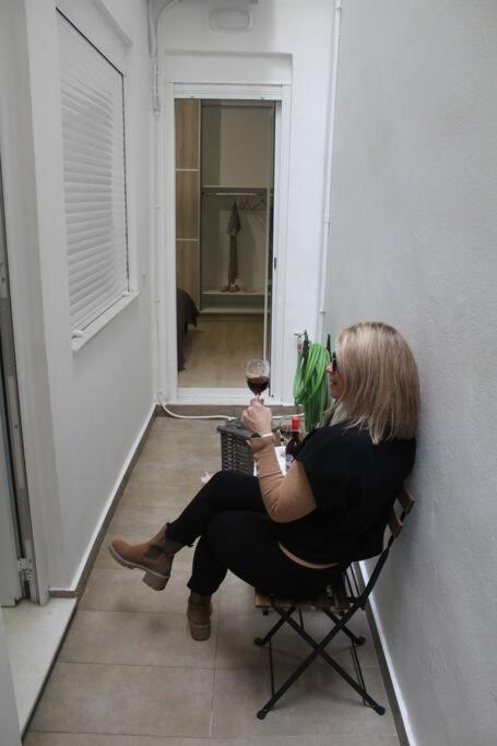 Ranias'S House 2 Apartment Пирея Екстериор снимка